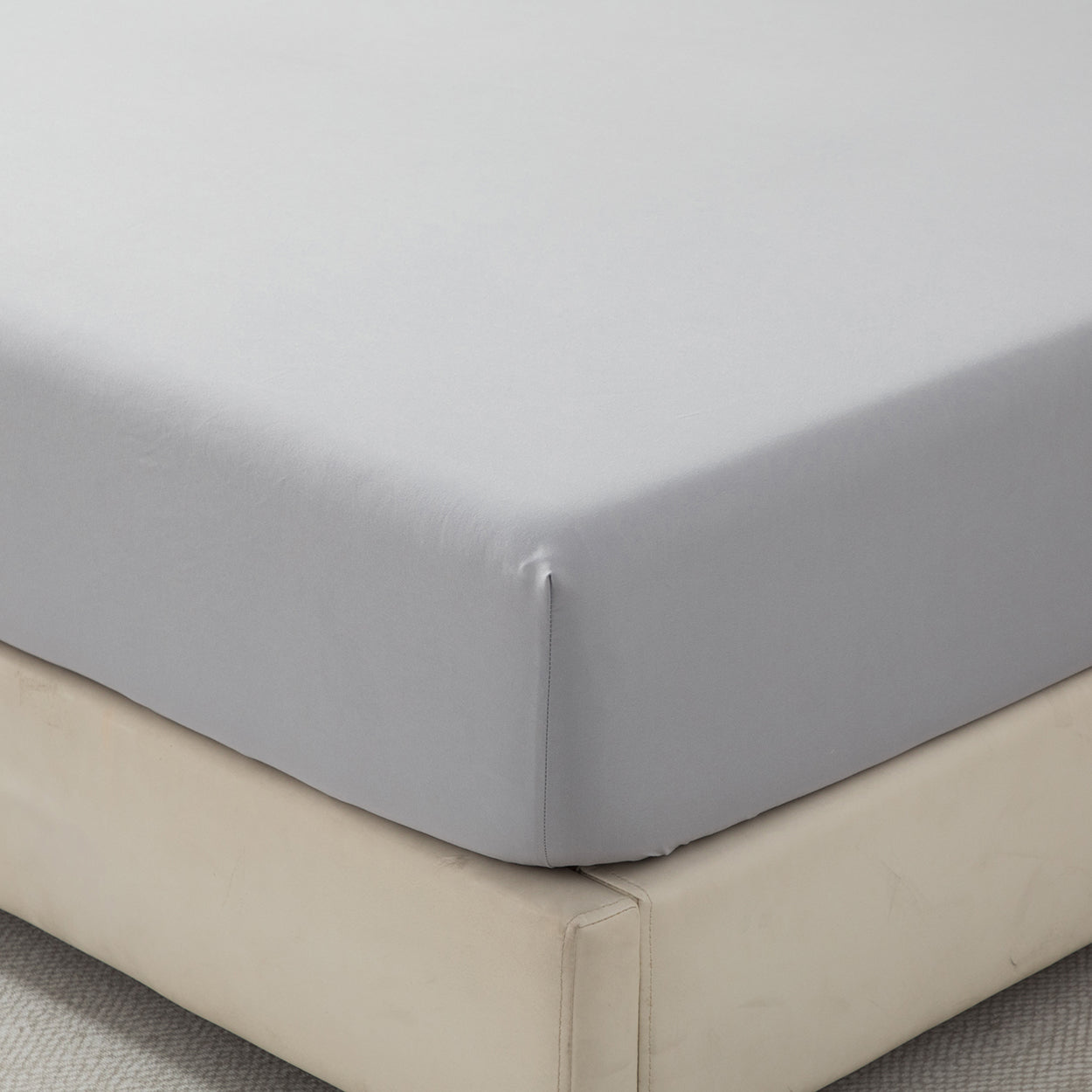 Bellemosa Brushed Microfibre Bed Sheets Set - Flat Sheet | Fitted Sheet | Pillowcases - Light Grey