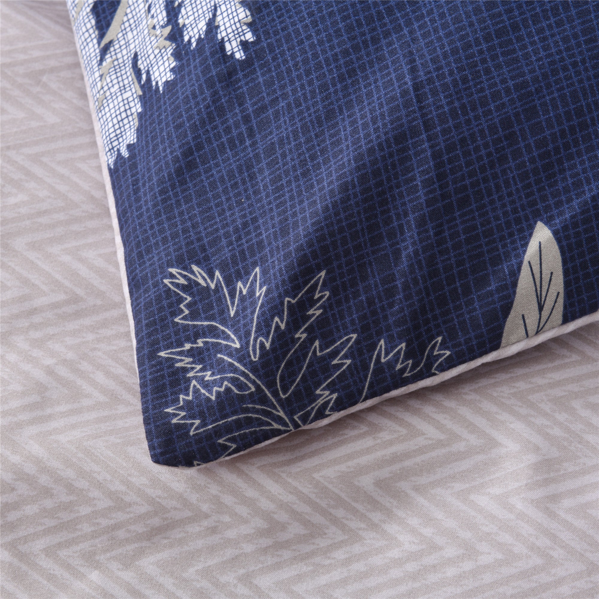 Bellemosa 75D Microfibre Quilt Cover Set - Quilt Cover | Pillowcases | Flat Sheet  - Midnight Meadow