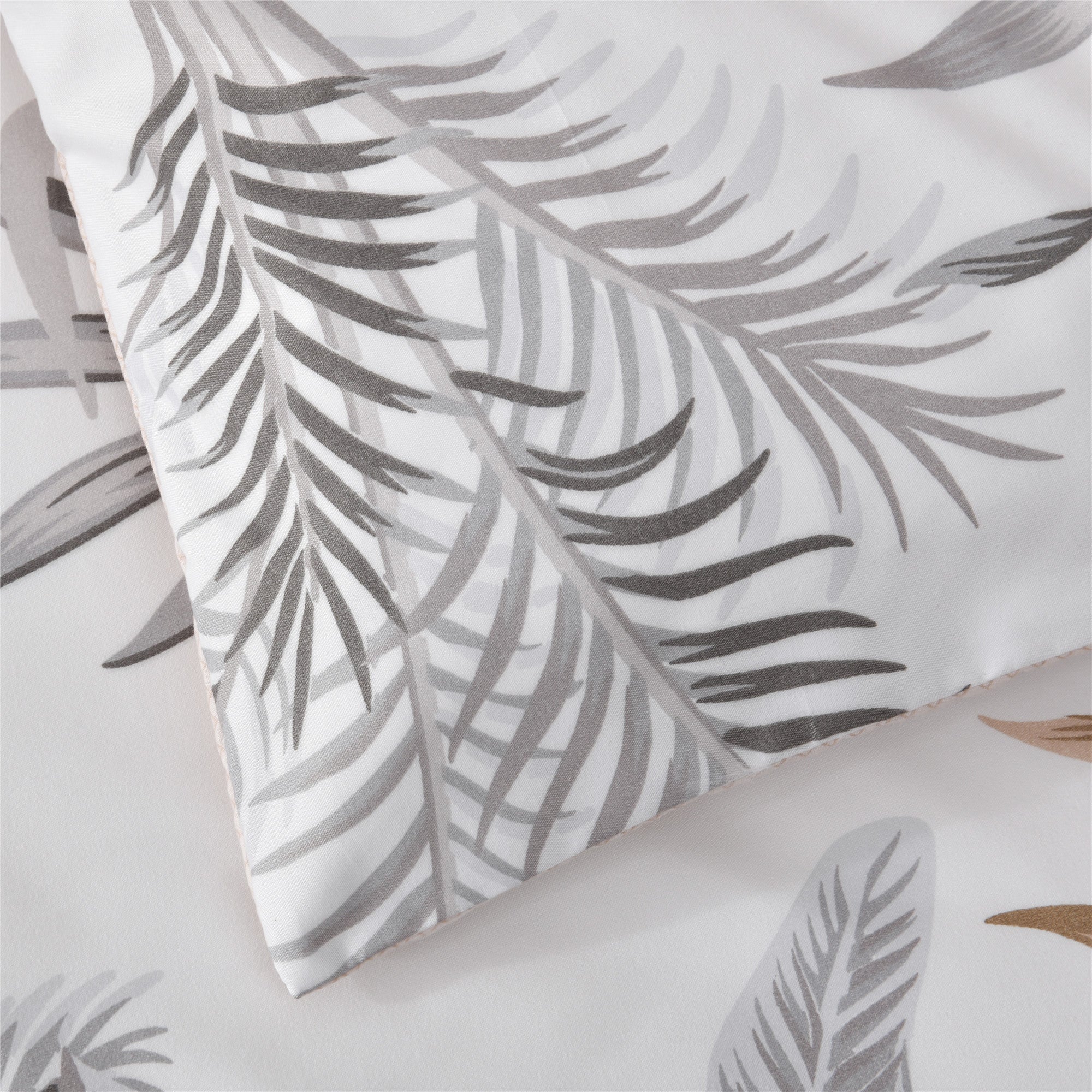Bellemosa 75D Microfibre Quilt Cover Set - Quilt Cover | Pillowcases | Flat Sheet  - Whispering Palm