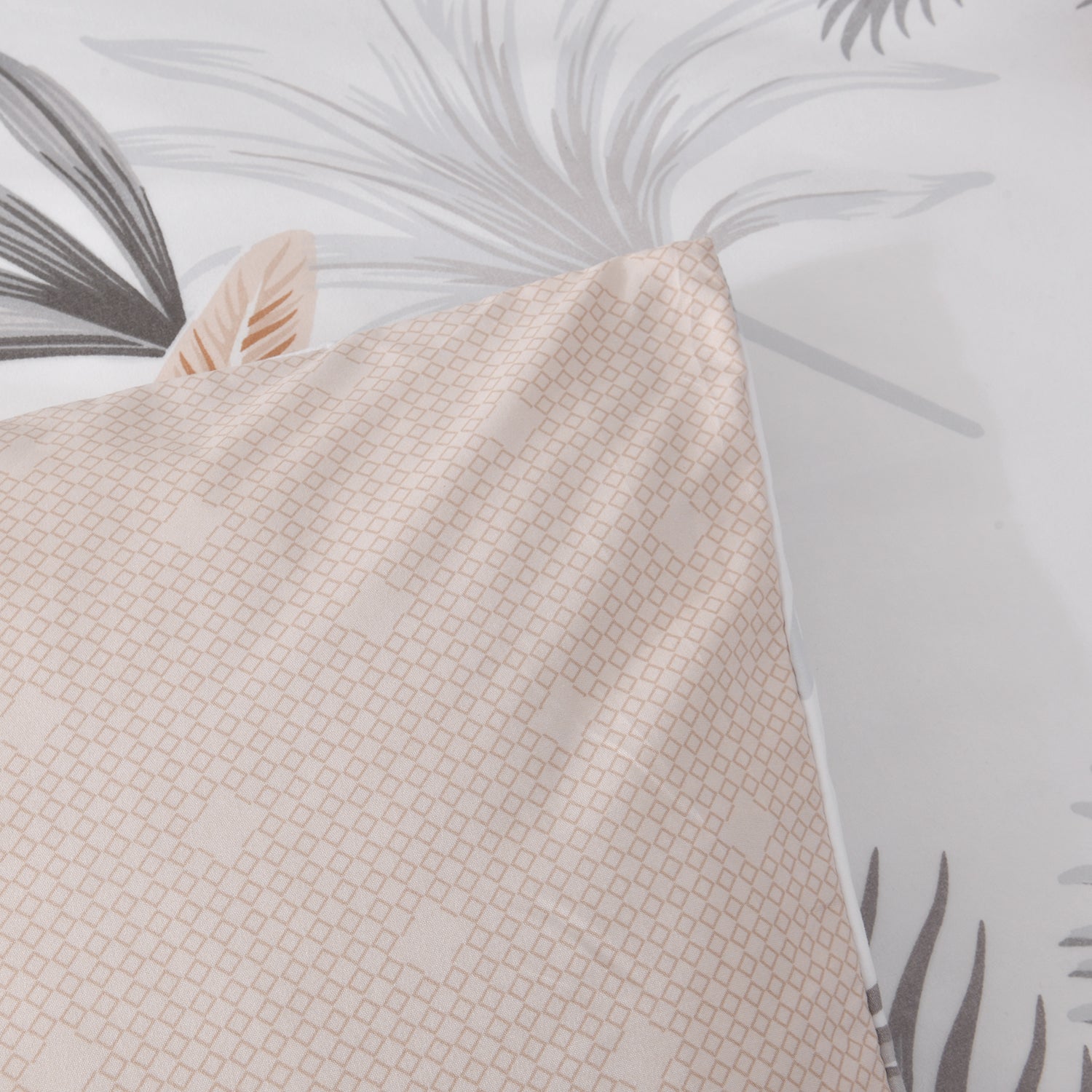 Bellemosa 75D Microfibre Quilt Cover Set - Quilt Cover | Pillowcases | Flat Sheet  - Whispering Palm