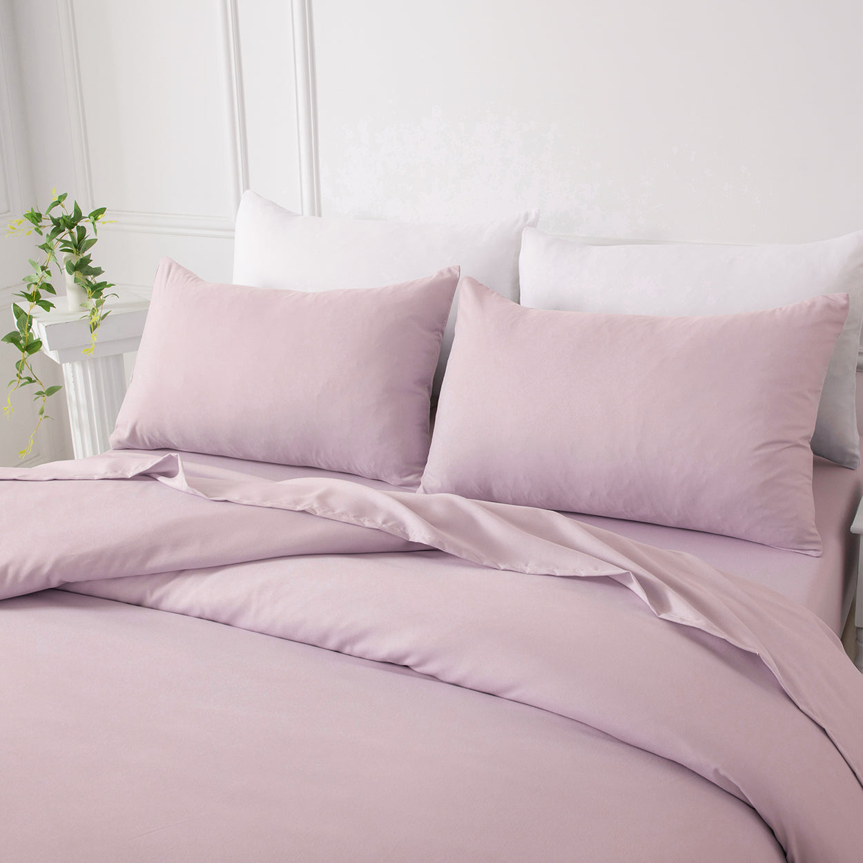 Experience luxurious softness and easy care with our Brushed 75D Premium Microfibre Quilt Cover Set — smooth, durable, and beautifully refined.-Bedding-Ezymall AU