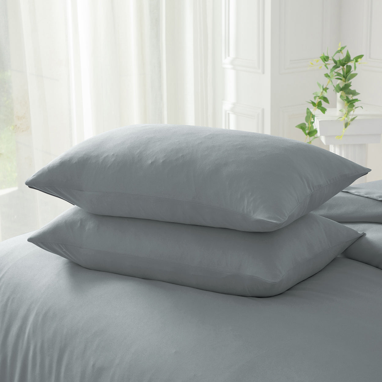 Experience luxurious softness and easy care with our Brushed 75D Premium Microfibre Quilt Cover Set — smooth, durable, and beautifully refined.-Bedding-Ezymall AU