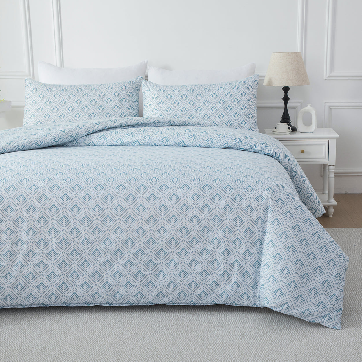 Tranquil blue brushed microfibre quilt cover set with soft geometric lines. Smooth, durable, and easy-care. Includes 1 quilt cover and 2 pillowcases.-Bedding-Single-Ezymall AU