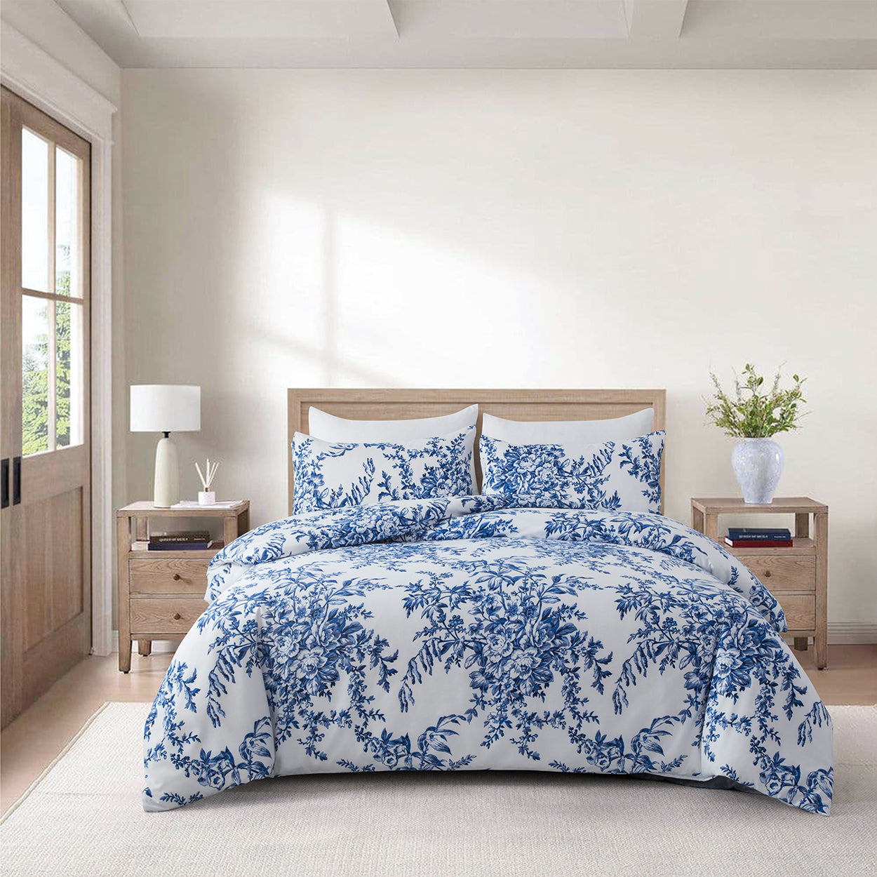 Blue and white floral brushed microfibre quilt cover set. Soft, elegant, and easy-care. Includes 1 quilt cover and 2 pillowcases for year-round comfort.-Bedding-Single-Ezymall AU