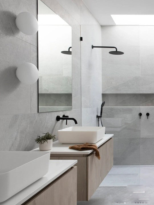 Upgrade your shower with our 250mm Stainless Steel Round Shower Head in Black. Enjoy a modern design and rainfall shower experience. Shop now at Ezymall Australia!-Hand Held Shower Head-Ezymall AU