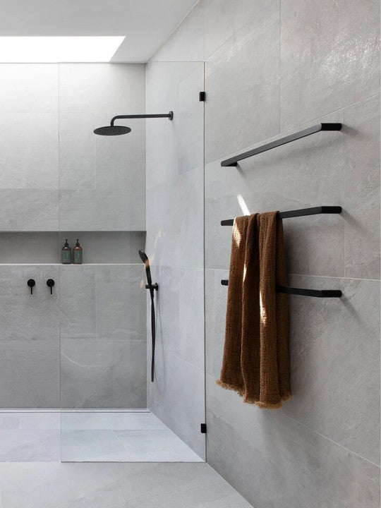 Upgrade your shower with our 250mm Stainless Steel Round Shower Head in Black. Enjoy a modern design and rainfall shower experience. Shop now at Ezymall Australia!-Hand Held Shower Head-Ezymall AU